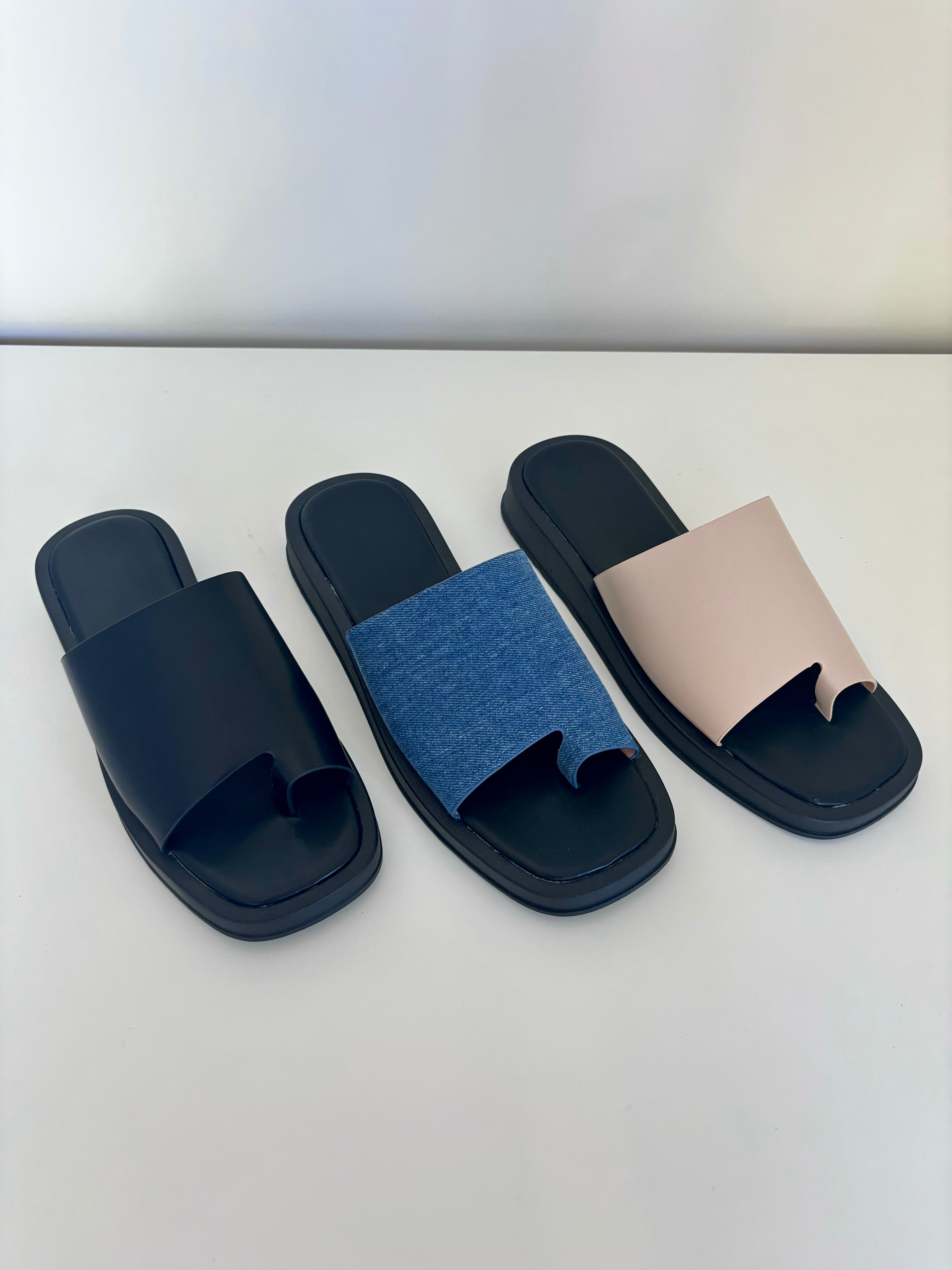 SANDAL 0001 - BLACK