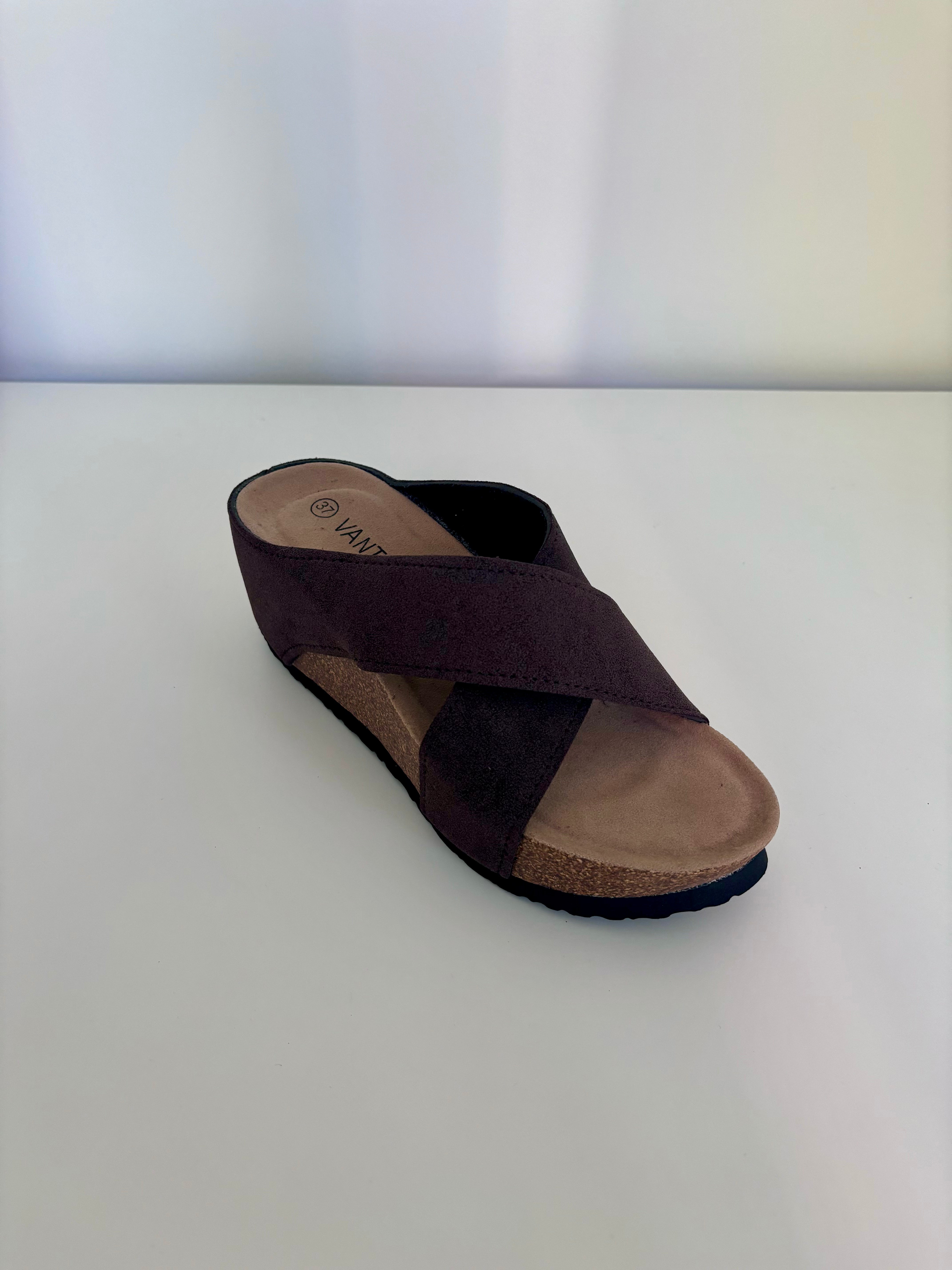 SANDAL 0004 - BROWN